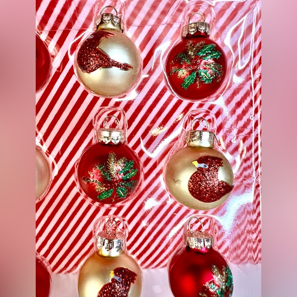 20 Christmas Mini Glass Ball Ornaments Red Cardinal Winter Flower Red Gold - Picture 8 of 8